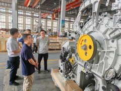 <b>智能制制转型升级”为从题</b>